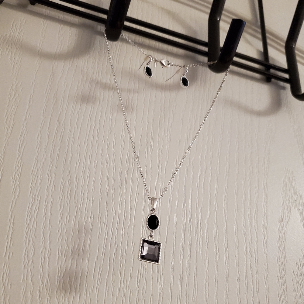 Jewelry Set - Picture 4 of 5